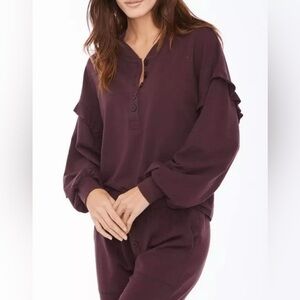 We Are Sundays Size XS • Oversized Burgundy Long Sleeve Ruffle Sweatshirt Top.